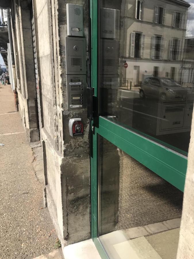 Studio Hugo Apartment Perigueux Luaran gambar